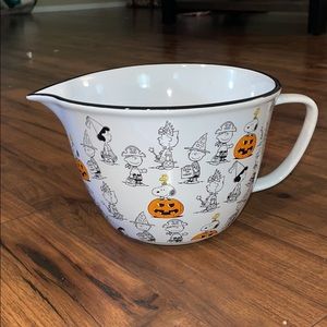 Peanuts sketchbook Halloween batter bowl